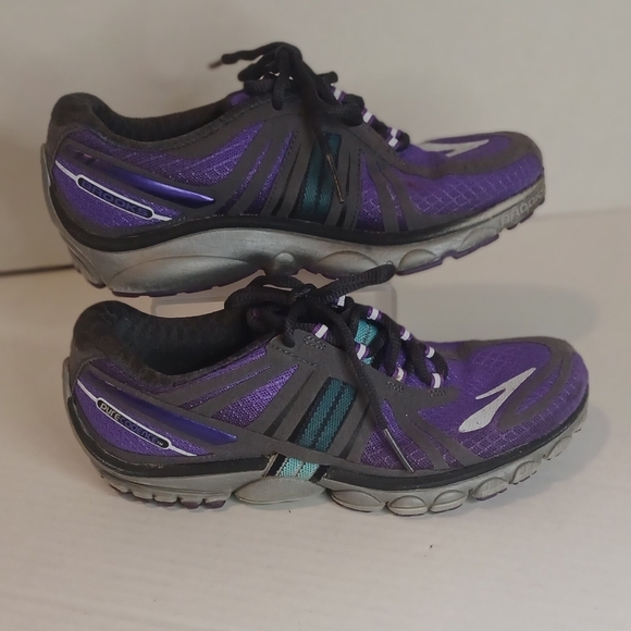Brooks Pure Cadence 2 Running Shoes Purple - Women's Size 6.5 Great Condition - Picture 1 of 6